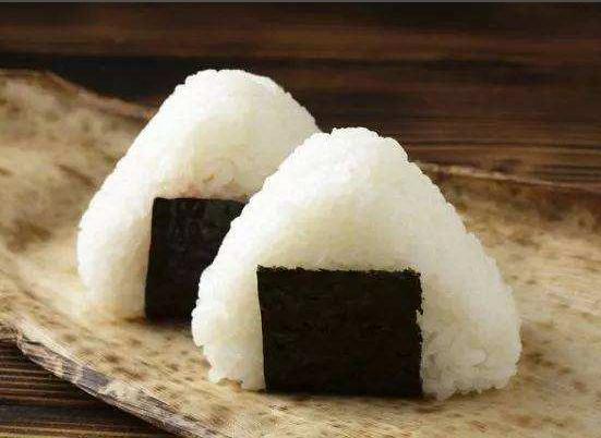 寿司饭团 雪.png