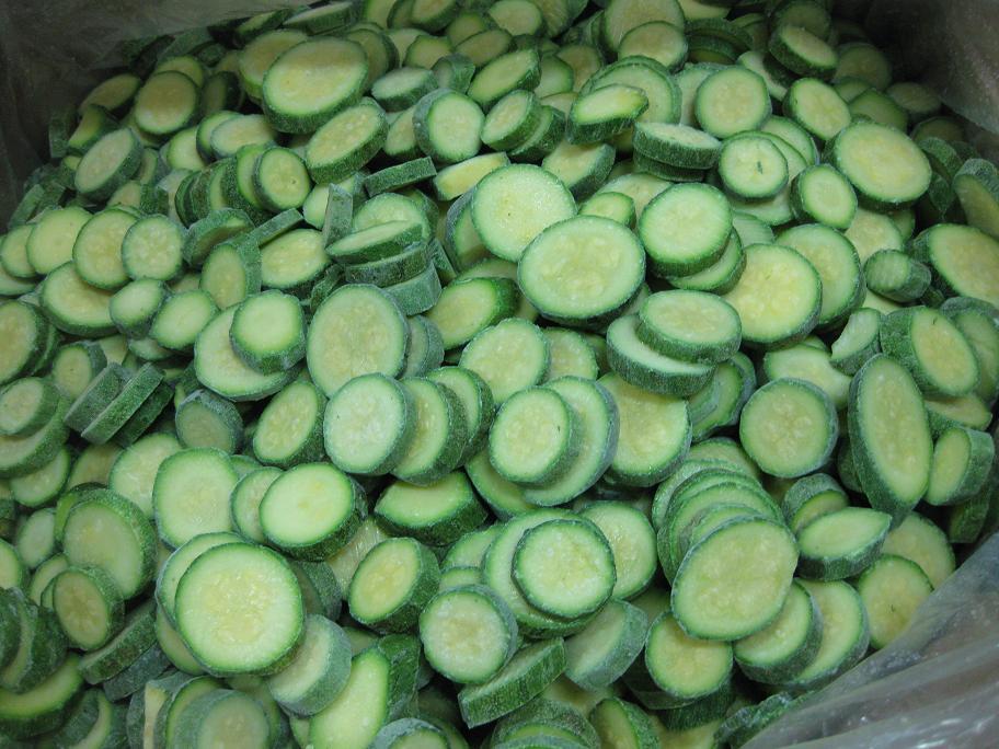 zucchini-green slices-smooth cut.jpg