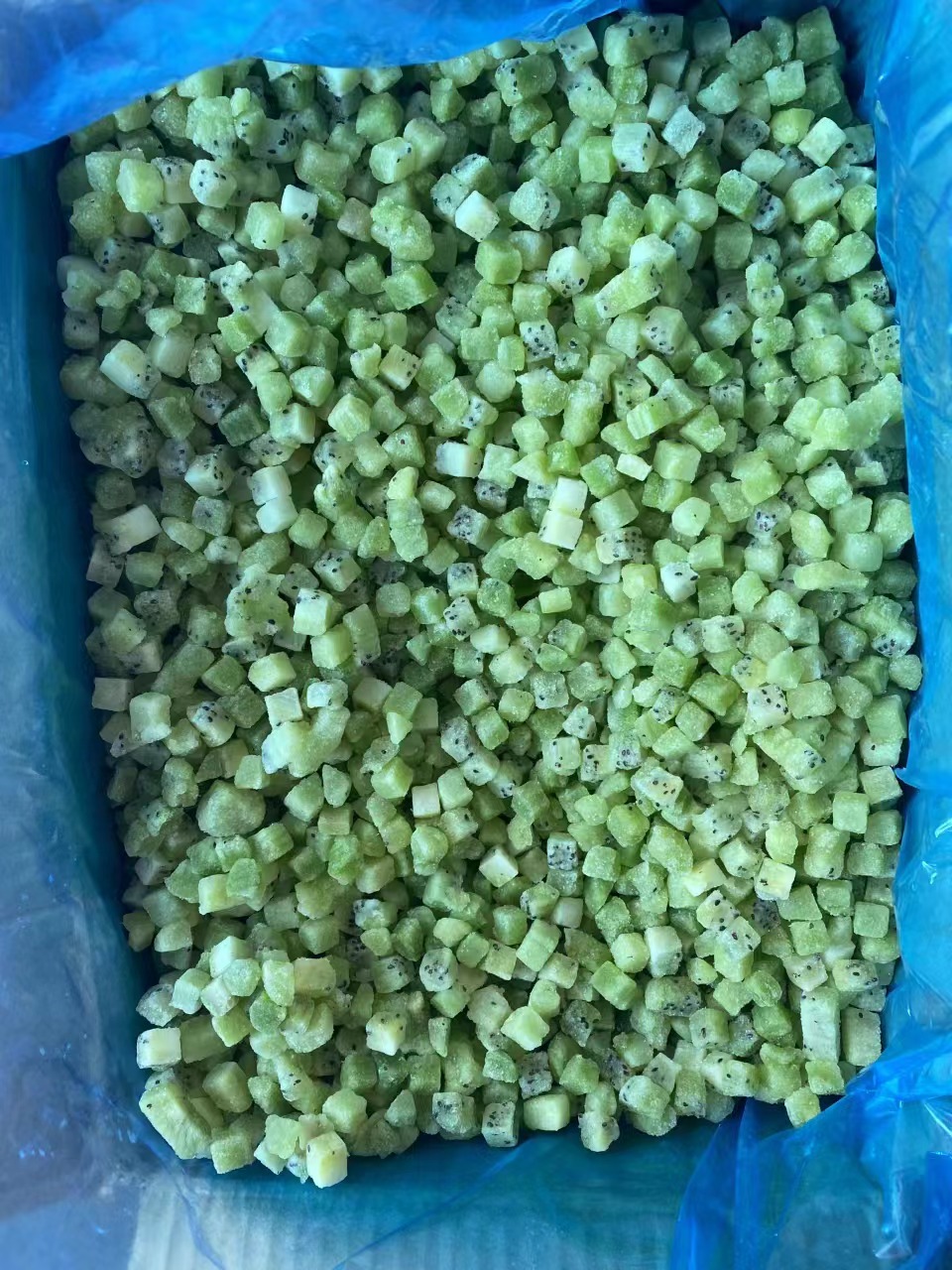 Kiwi Fruit dices 10X10mm (2).jpg