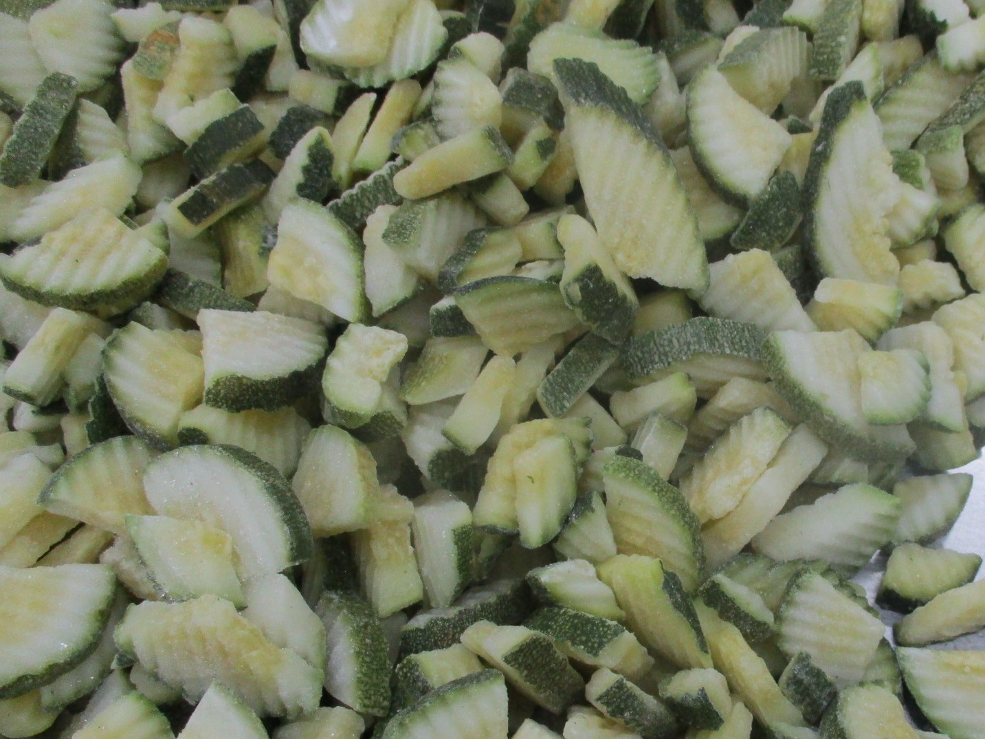 zucchini green quartered crincle cut.JPG
