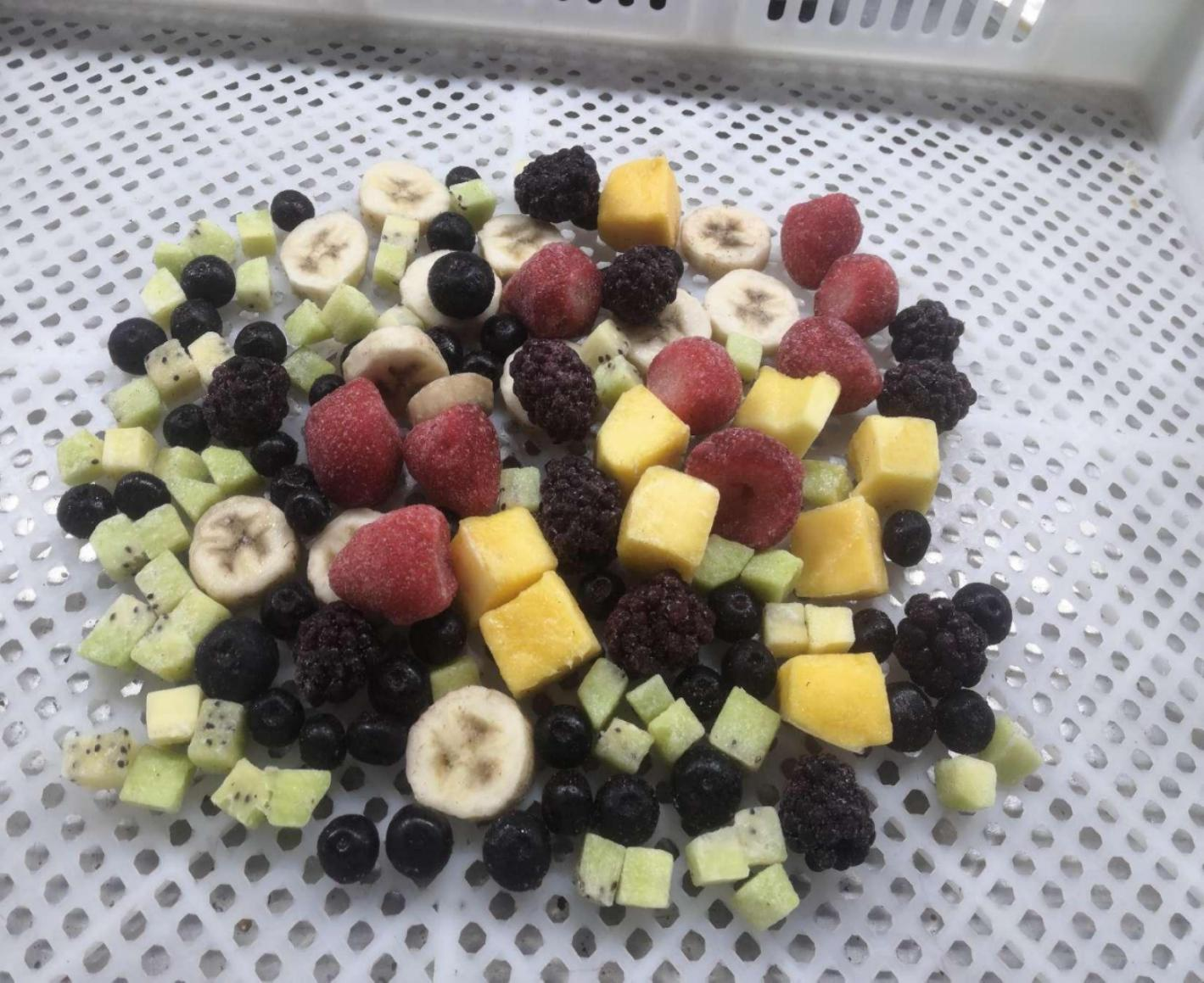 Banana Mango Berry.PNG