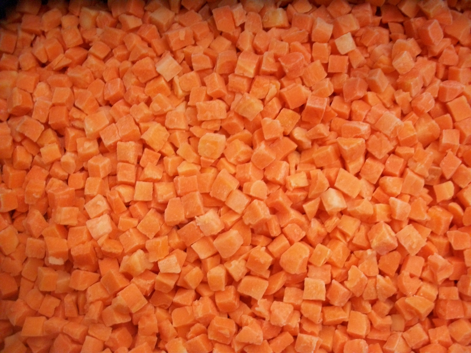 carrot dice 10mm.jpg