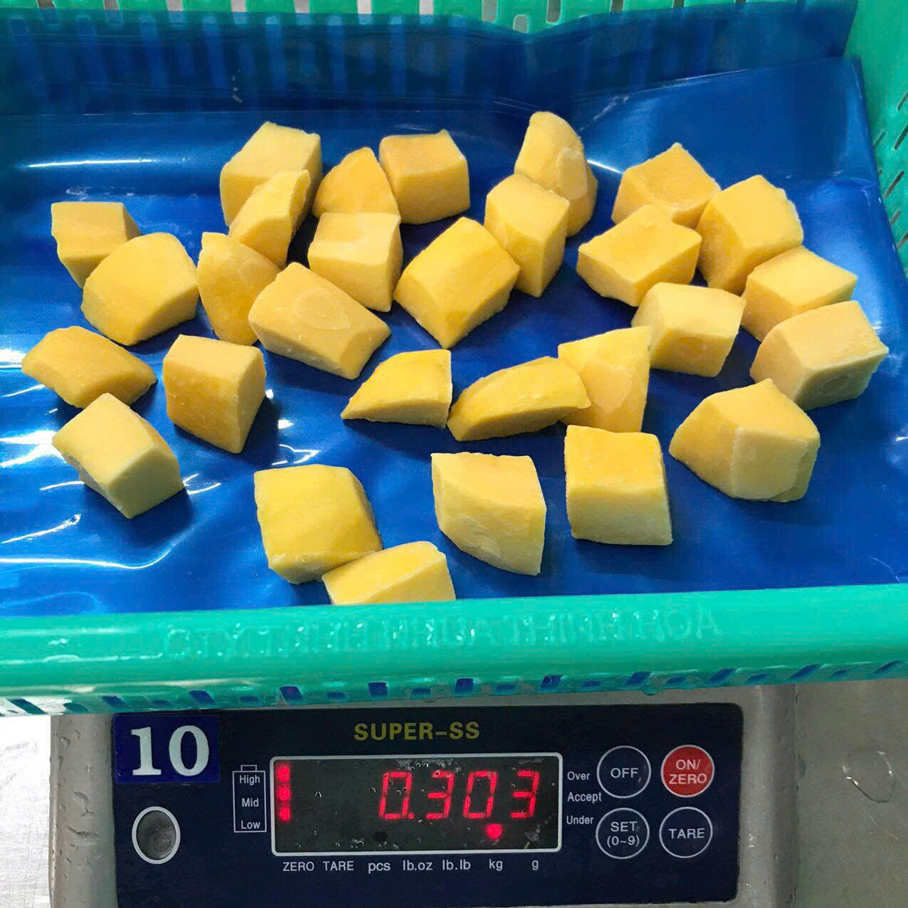 MANGO DICE 20x25mm (2).jpg