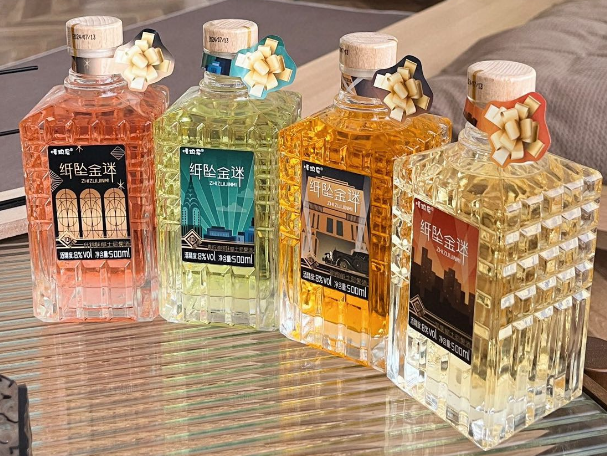 嗄瑪尼紙醉金迷威士忌果酒系列 酒精度：8%