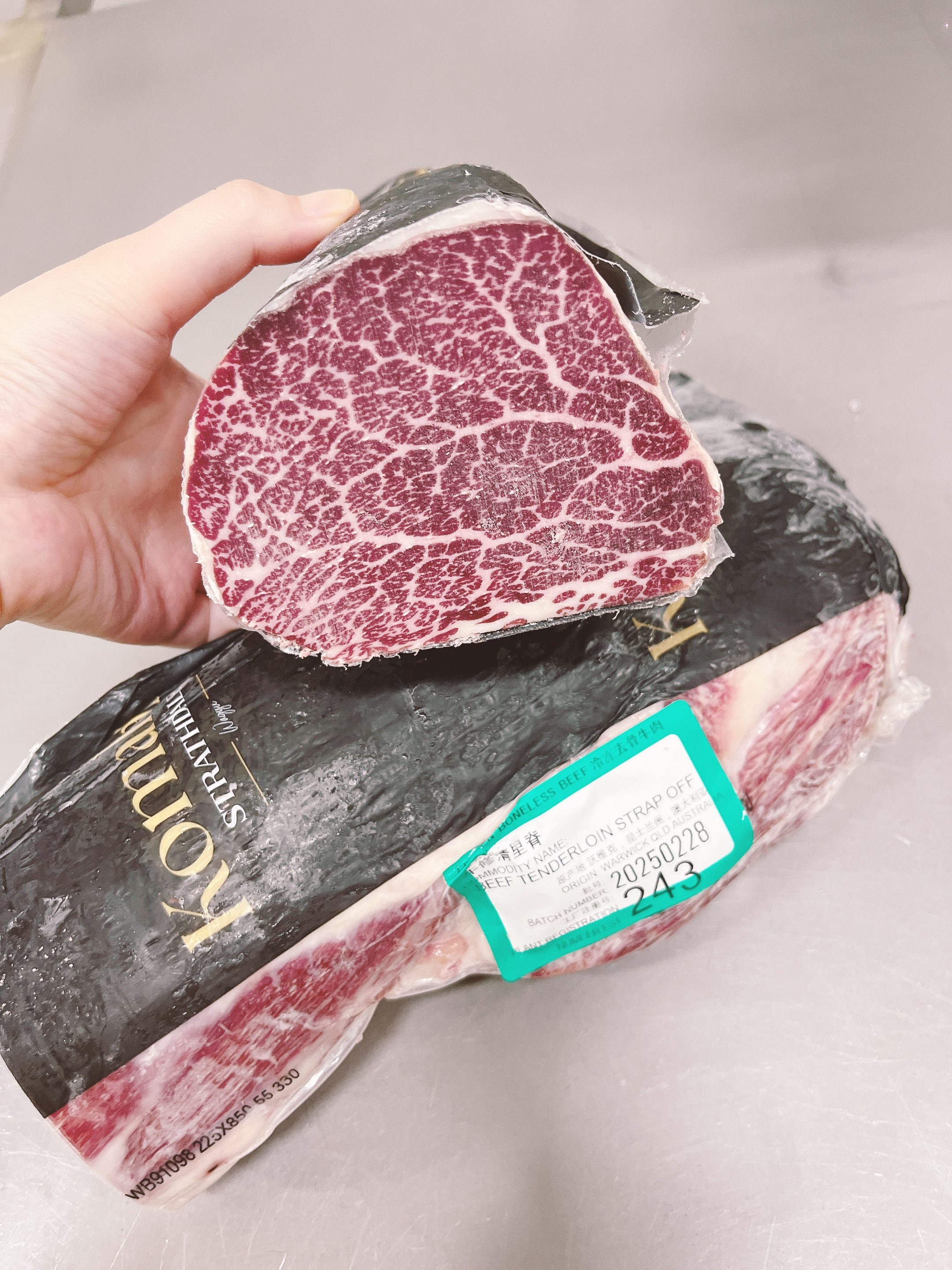 澳洲243廠珂瑪吉純種和牛M9+菲力