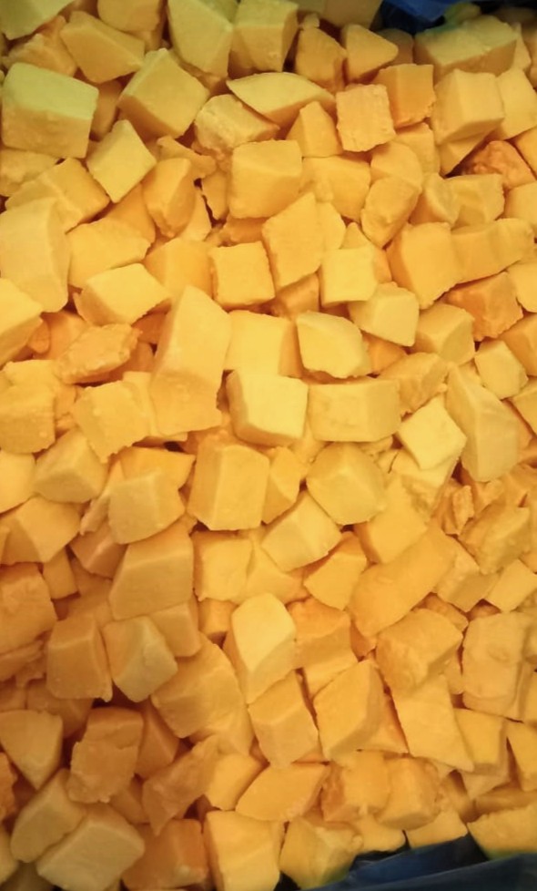 IQF mango chunks 4.jpeg