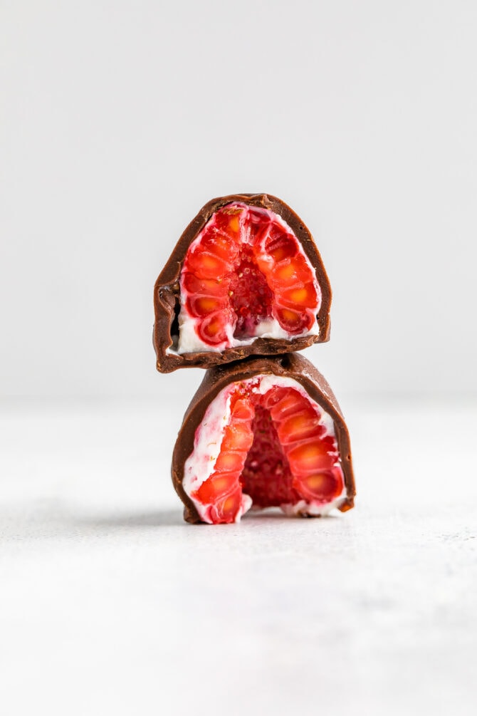 chocolate-covered-raspberries-7-670x1005.jpg