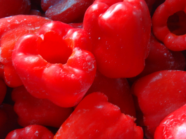 IQF_red_pepper_whole.jpg