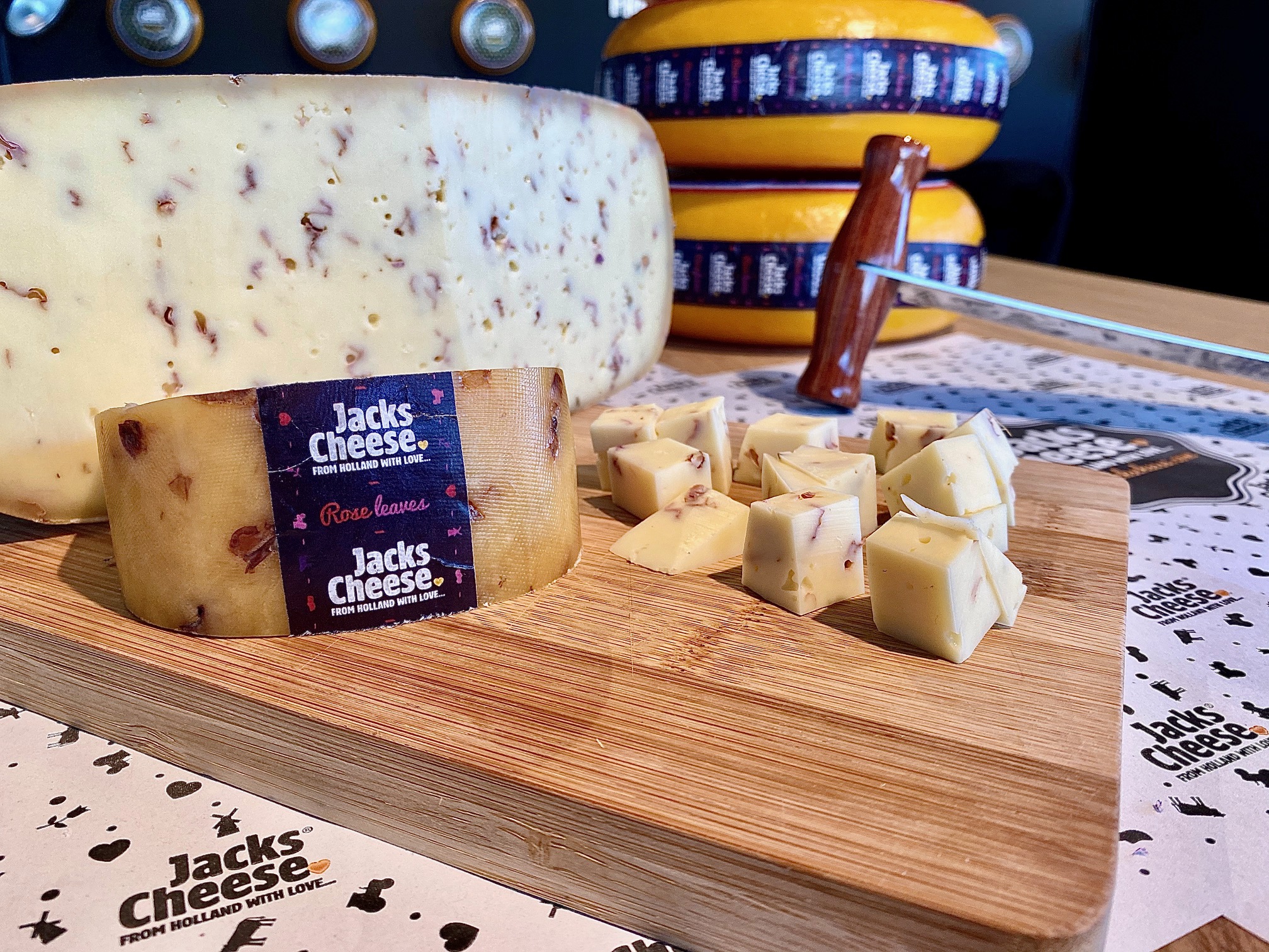 Jacks Cheese Rose Leafs (6).jpg